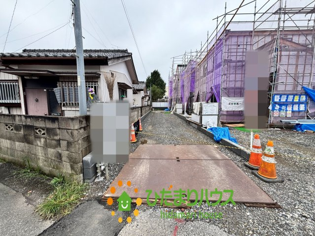 加須礼羽　新築一戸建て　02　リーブルガーデンの前面道路含む現地写真|2026/8/10　撮影