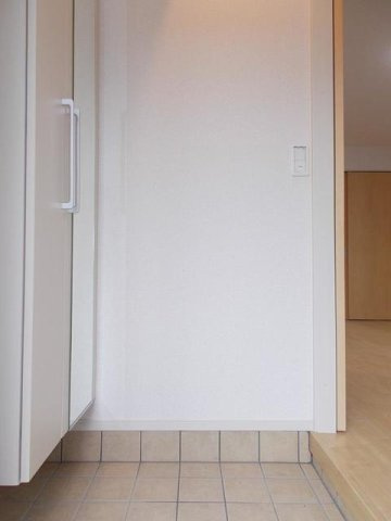 ＤＯＭＵＳ　ＲＩＰＡの玄関