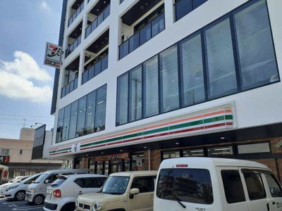 【周辺】 | プレミアム　天久 | セブンイレブン那覇天久１丁目店まで650m