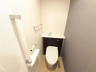【トイレ】 | プレミアム　天久 | 落ち着いたトイレです