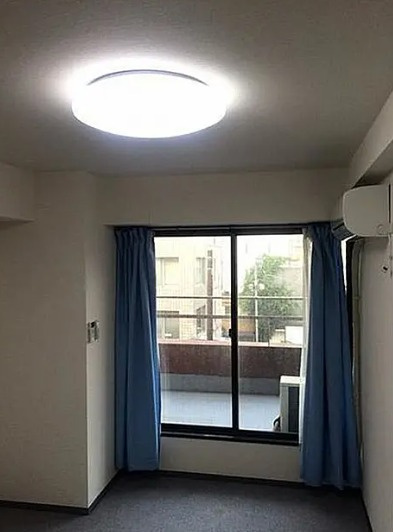 ラフィネお茶の水の居間・リビング