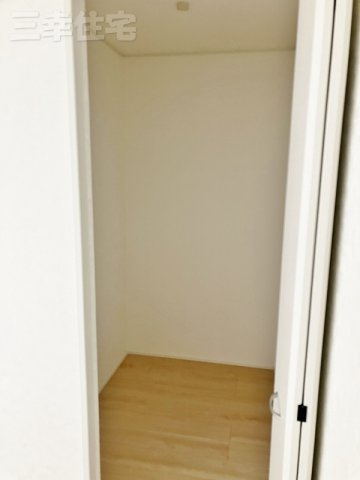 碧南市日進町　最終1棟の収納|主寝室のウォークインクローゼット1.5帖