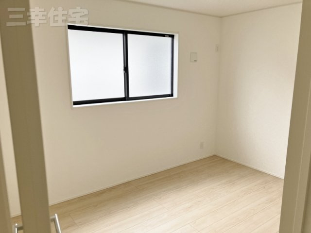 碧南市日進町　最終1棟の洋室|洋室6帖