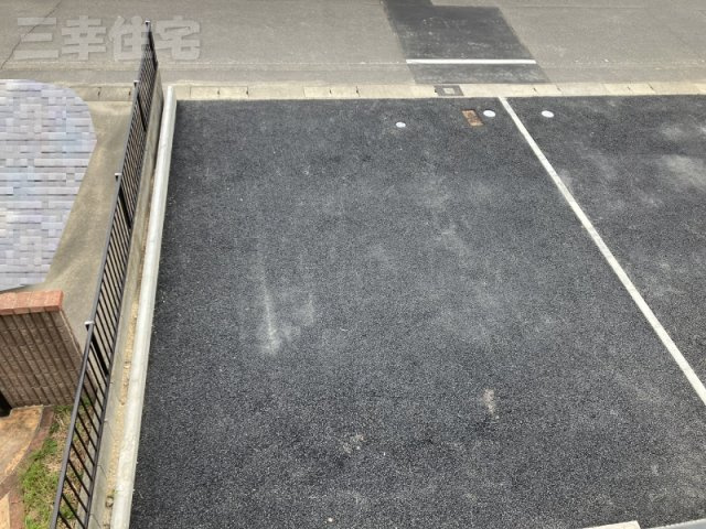 碧南市日進町　最終1棟の駐車場|並列駐車２台