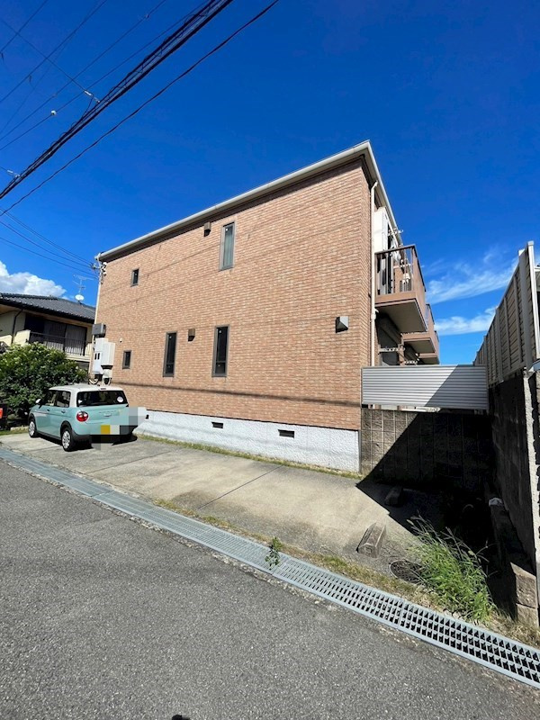 アヴェーク宝塚