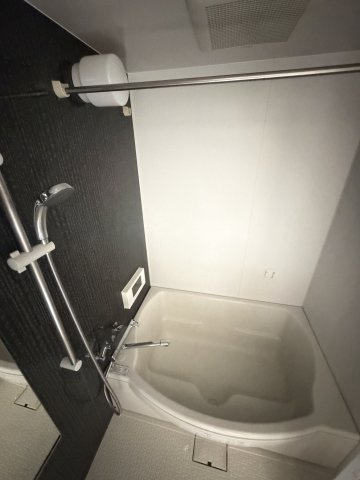 プレジール三ノ宮Ⅲの浴室