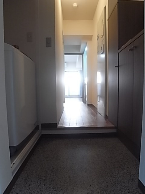 中山手ミオ壱番館の玄関