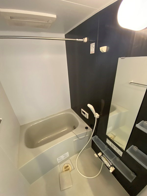 ラフィネ三軒茶屋の浴室