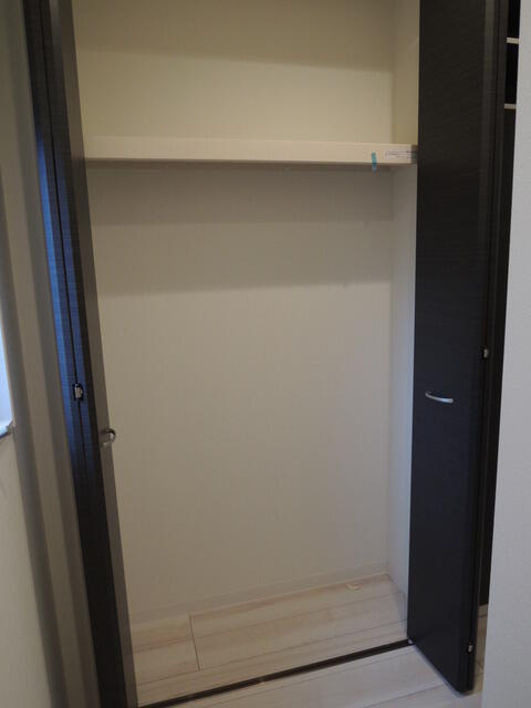 ラフィネ三軒茶屋の収納
