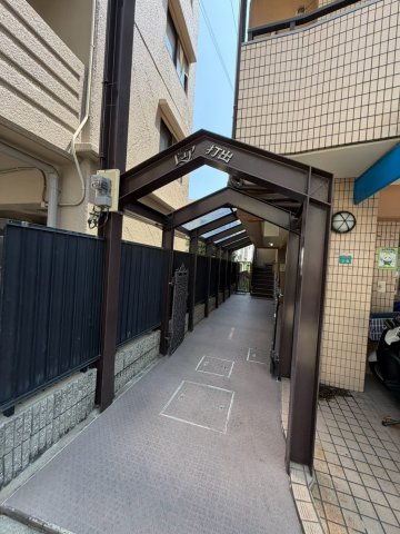 ピュア打出のエントランス