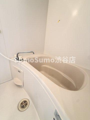 ＦＬＡＸ鷹番の浴室|コンパクトで使いやすいお風呂です