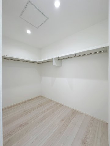 廿日市市阿品台1丁目 No.Aの収納|全居室収納☆
主寝室にはたくさん収納できるウォークインクローゼット♪