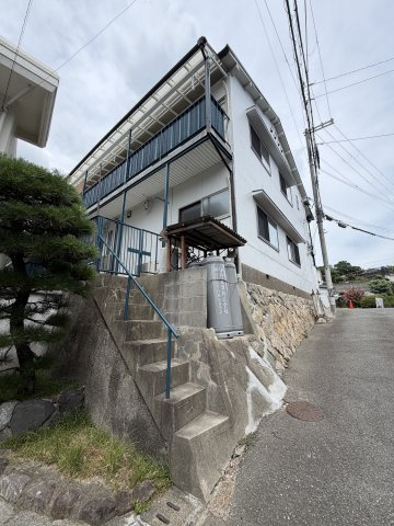 西脇ハイツの外観