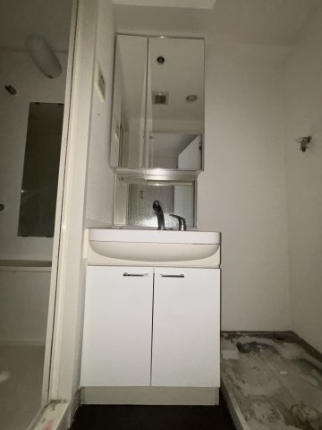アーデン谷町の洗面所