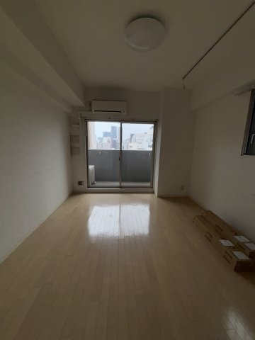 アーデン谷町の居間・リビング