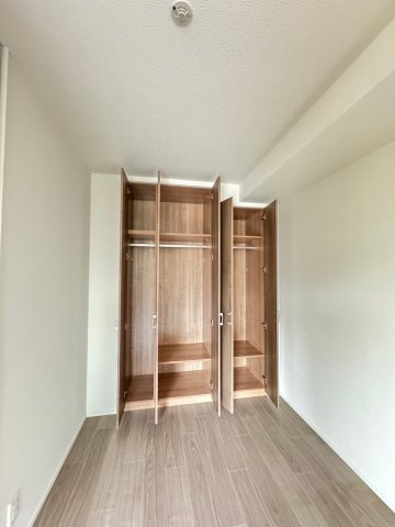 リーガル靱本町の収納