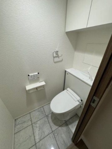 リーガル靱本町のトイレ