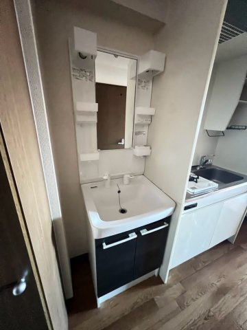 グランデアステール芦屋の洗面所