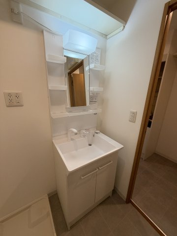 神戸アスタカレッジハイツの洗面所