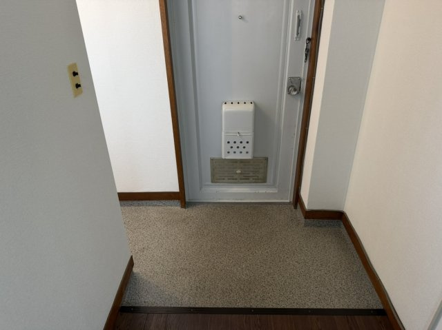 【玄関】