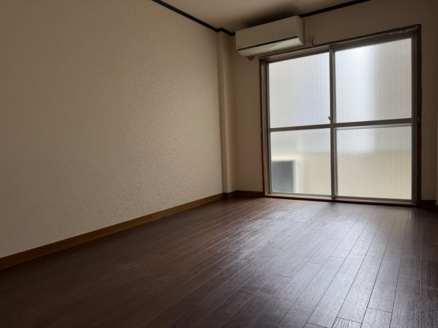 【寝室】