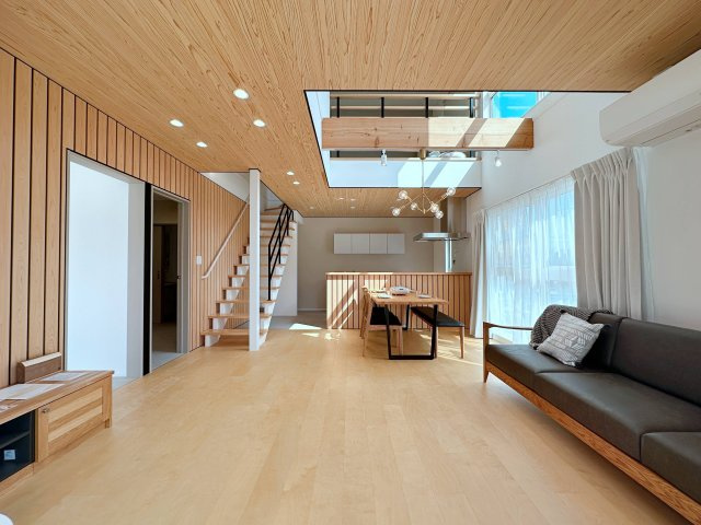 安佐北区亀崎4丁目 No.1の居間・リビング|(類似仕様)家具設置イメージ写真☆
ソファやダイニングセットは複数ある物からお好きな物を選らんでいただけます♪