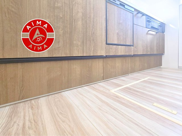 福岡市東区八田3丁目第12-2棟（1号棟）の内観：施工例|ご家族を近くに感じられる対面キッチンのLDK。会話もはずみそうですね。