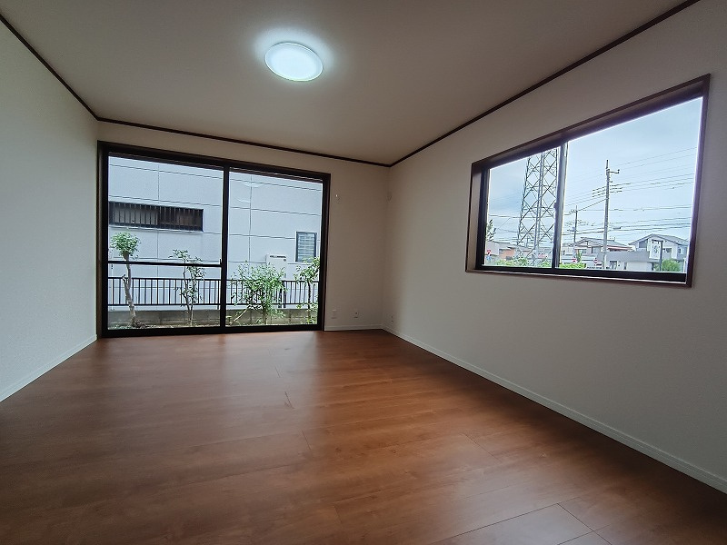 高崎市中居町2丁目リフォーム済中古住宅の居間・リビング