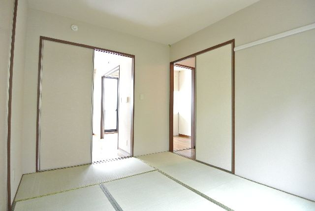 【和室】 | グレースプレジオ | 和室ならではの温かな和の空間で寛ぎの時間を過ごせます