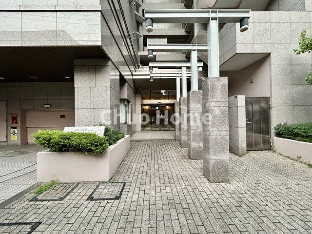 藤和シティホームズ清澄庭園のエントランス|【エントランス】マンションのエントランスは、その物件の印象を決める、顔とも言える場所です。毎日通る場所ですからきれいなのが一番です。