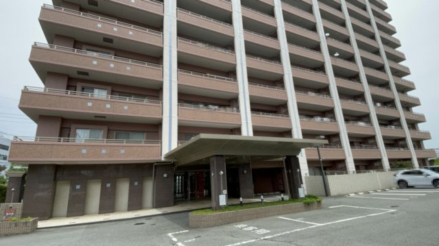 エバーライフリバーサイド飯塚弐番館の外観