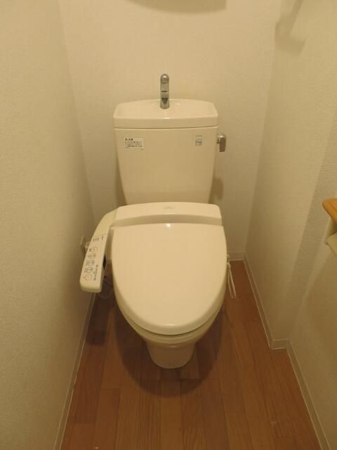 ドマーニ両国のトイレ