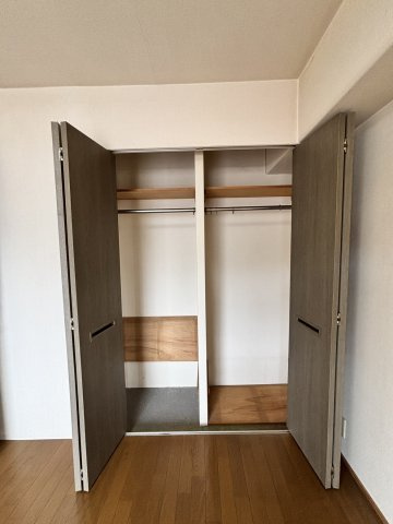 高松市茜町の中古マンションの収納