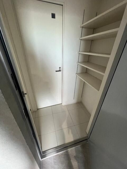 【玄関】 | ＣＲＥＡＬ三軒茶屋