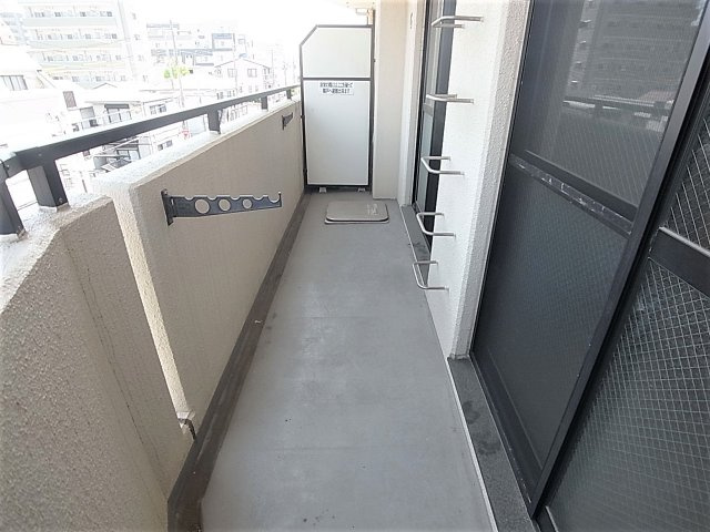 コンセール中道のバルコニー|日当たりの良い南向きバルコニー