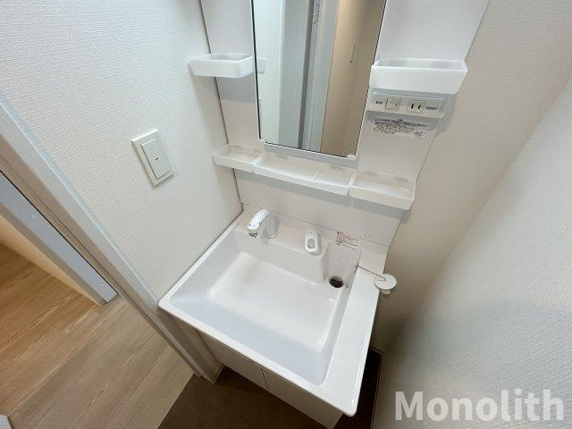 ジーメゾン岸和田上町の独立洗面台