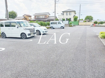 【駐車場】 | モントレ・アマリー | 駐車場です。