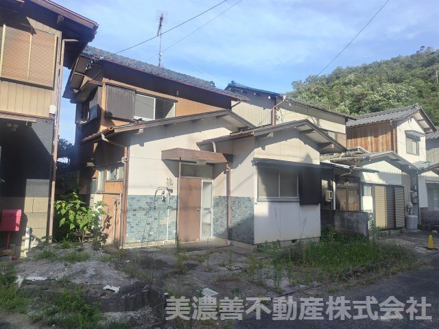 ６７２９６　岐阜市天池中古戸建て