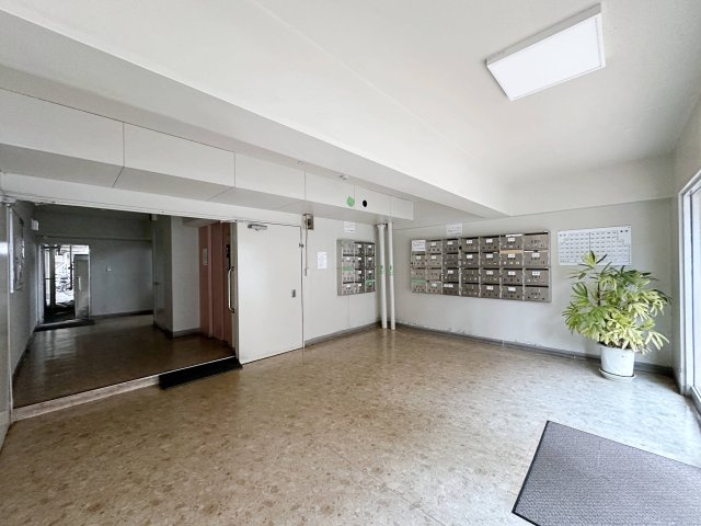 ダイヤコーポ東雲のエントランス|エントランス、郵便受け
