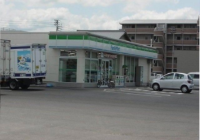 四季　夏の周辺|ファミリーマート仏生山北店さんまで1900m