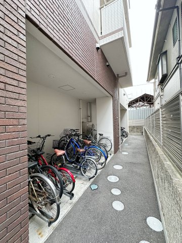 ディアメゾン観音本町リアーレ 301の駐輪場|駐輪場、バイク置き場☆