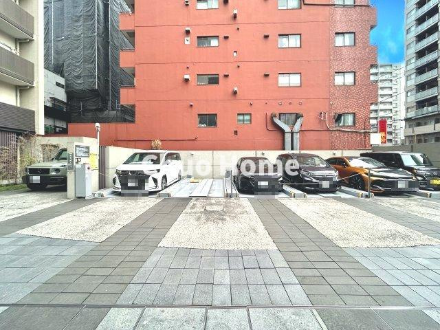 イニシア上野根岸の駐車場|【敷地内駐車場】最新の空き状況や費用などの詳細は担当スタッフまでお問い合わせください。