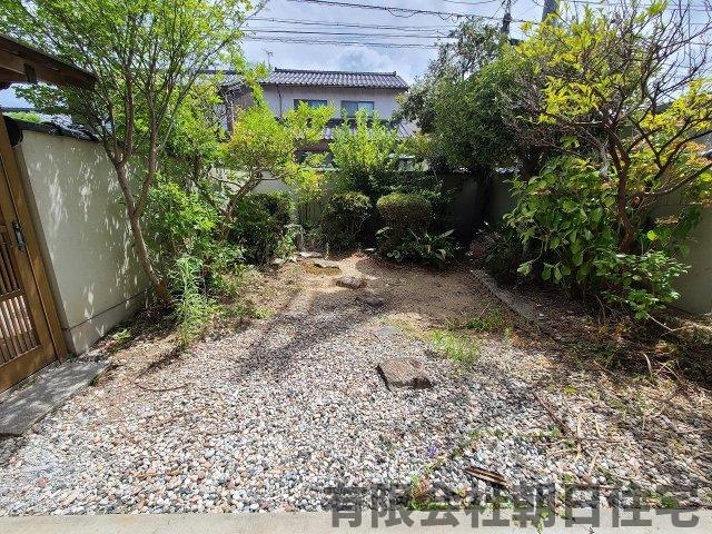 【庭】 | 雑賀町中古戸建 ３K 800万円 | お庭の付いた物件です
