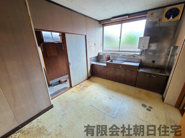 【キッチン】 | 雑賀町中古戸建 ３K 800万円 | キッチンでお料理をお楽しみください