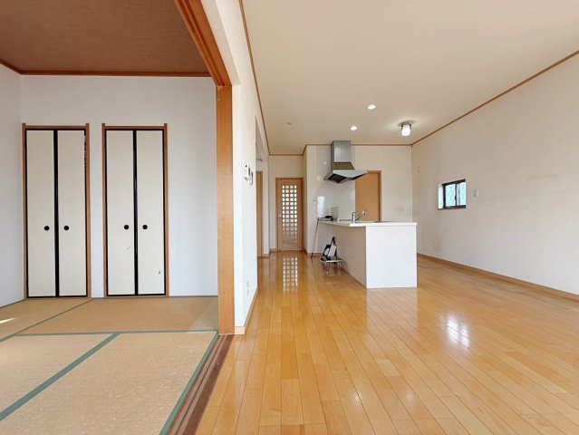 泉北郡忠岡町忠岡北1丁目　中古戸建の居間・リビング