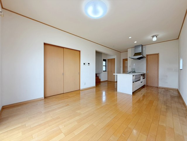 泉北郡忠岡町忠岡北1丁目　中古戸建の居間・リビング