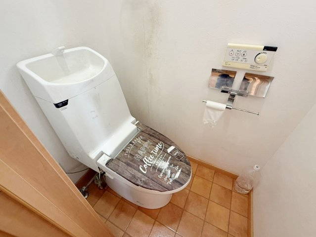 泉北郡忠岡町忠岡北1丁目　中古戸建のトイレ