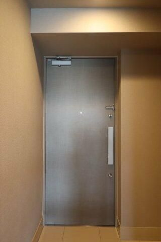 ＧＥＮＯＶＩＡ赤羽の玄関