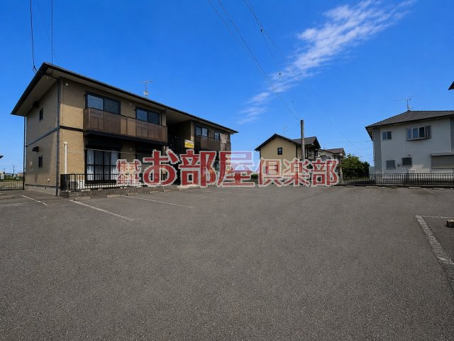 アドバンテイジ三瀦A棟の駐車場|駐車スペースもあります
