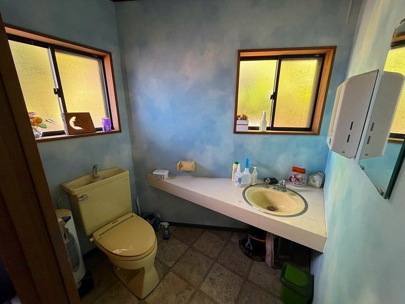 ■□米子市道笑町貸店舗□■のその他|トイレになります。
綺麗に使用されております。